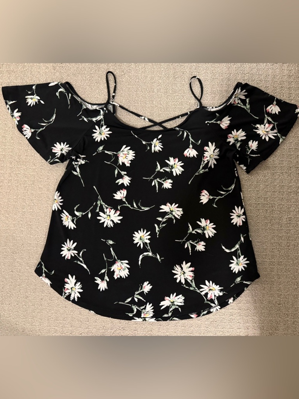 Kaileigh Black Floral Cold Shoulder Blouse Criss Cross Back Size M